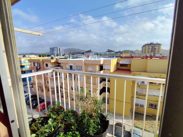 3 soveværelse Lejlighed til salg i La Línea de la Concepción - € 95.000 (Ref: 9296883)