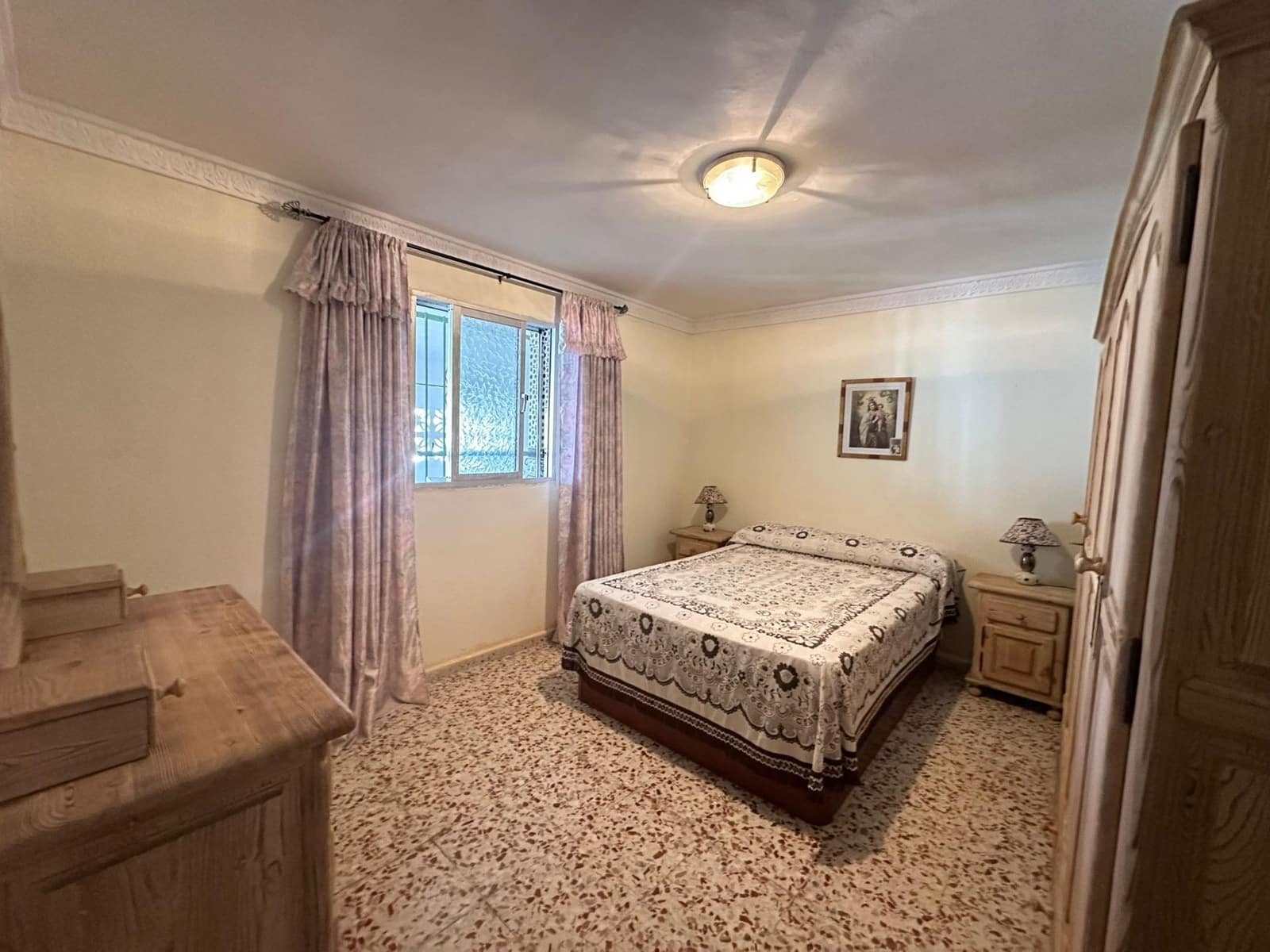 2 slaapkamer Finca/Landhuis te koop in La Linea de la Concepcion met garage - € 205.000 (Ref: 9355837)