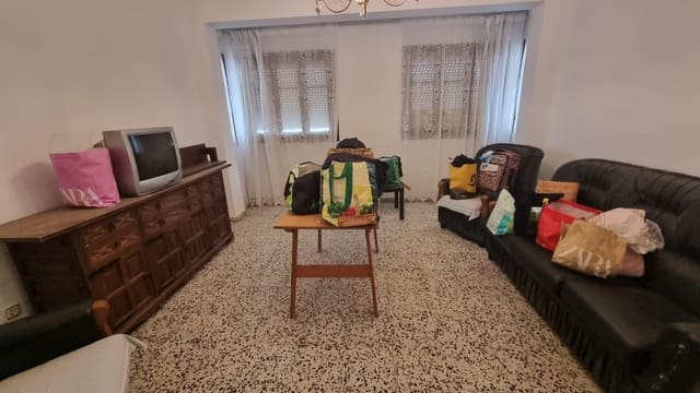 Apartament na sprzedaż w La Línea de la Concepción - 300 000 € (Ref: 9357722)