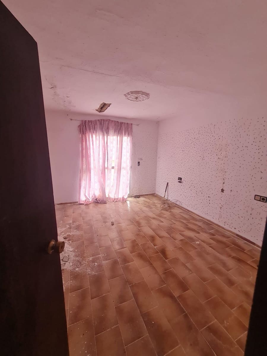 3 soveværelse Byhus til salg i Algeciras - € 138.000 (Ref: 9357723)