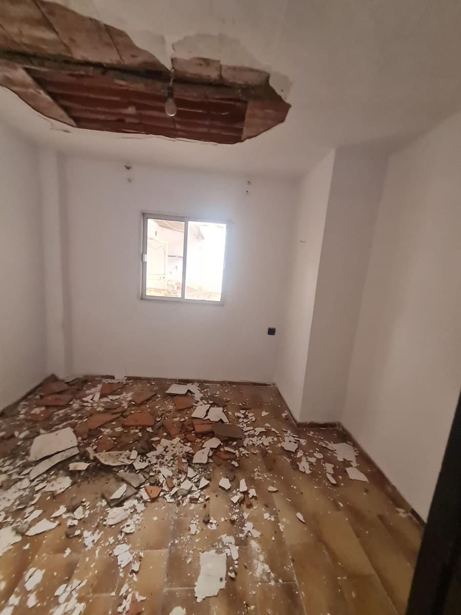 3 soveværelse Byhus til salg i Algeciras - € 138.000 (Ref: 9357723)