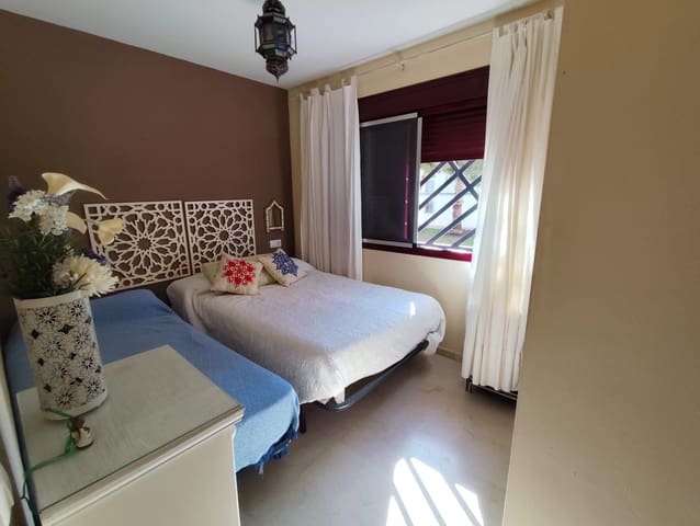 2 soverom Leilighet til salgs i La Línea de la Concepción - € 190 000 (Ref: 9379017)