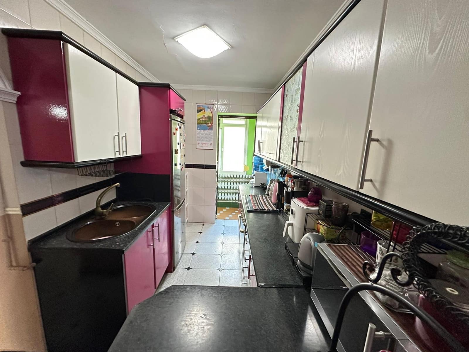 2 soveværelse Lejlighed til salg i La Linea de la Concepcion - € 130.000 (Ref: 9398478)