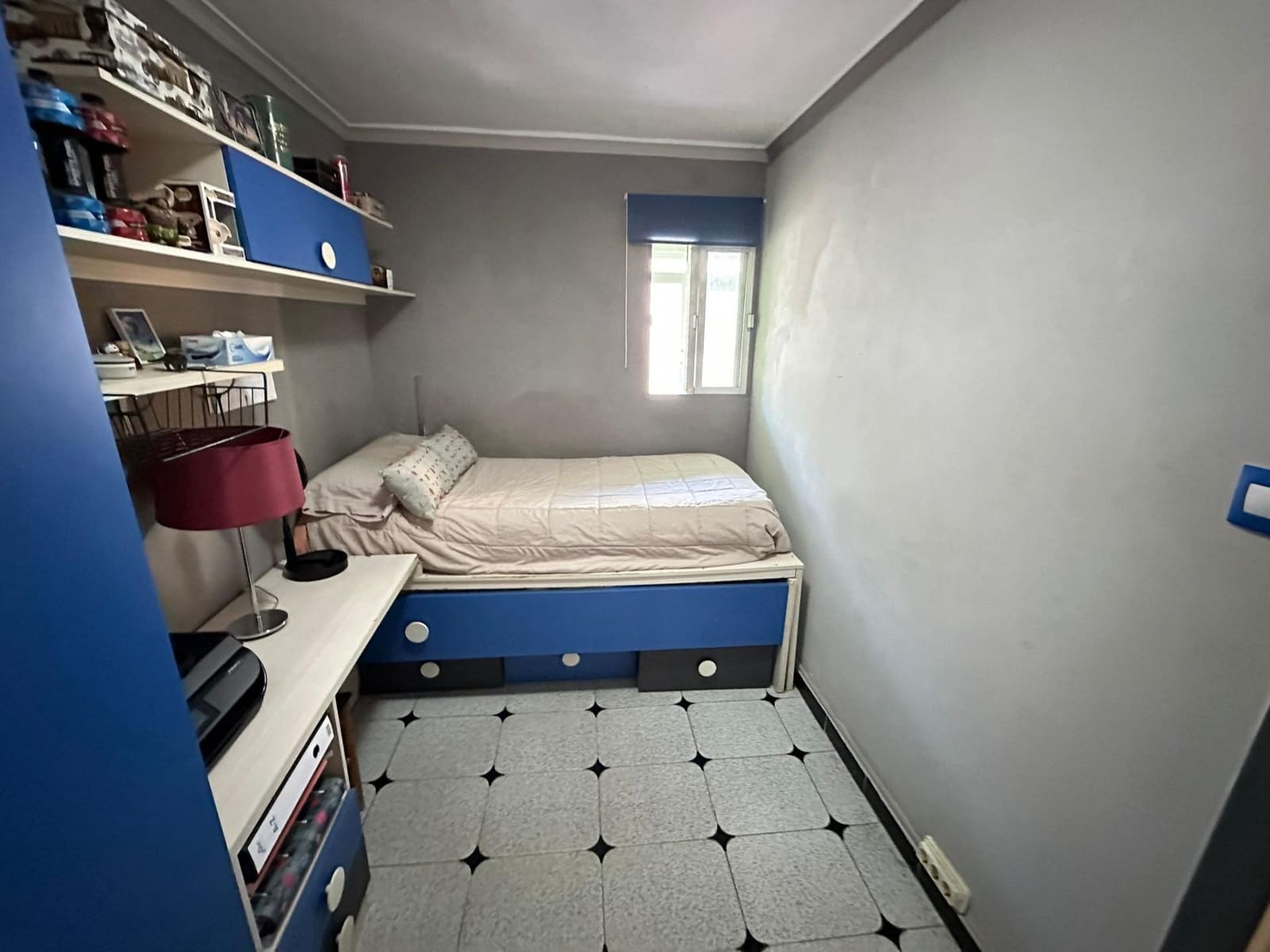 2 soveværelse Lejlighed til salg i La Linea de la Concepcion - € 130.000 (Ref: 9398478)