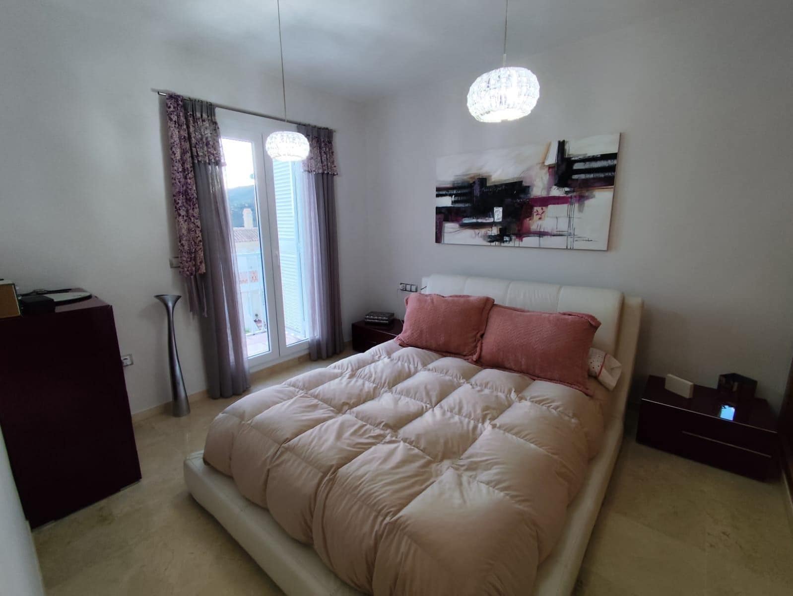 3 soveværelse Rækkehus til salg i La Linea de la Concepcion med garage - € 290.000 (Ref: 9436238)