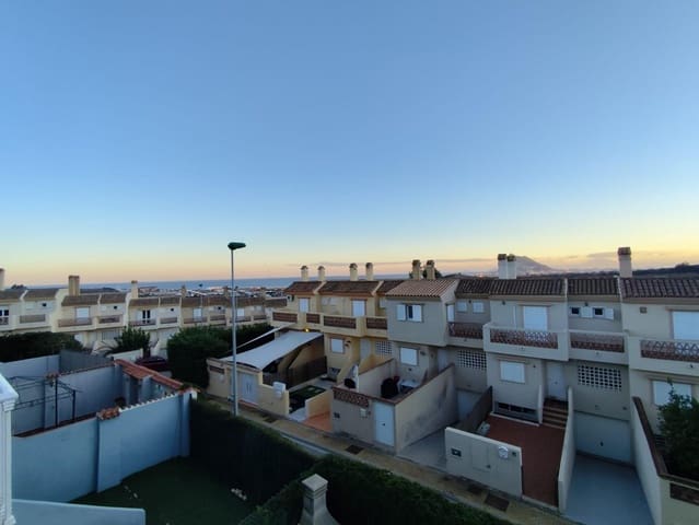 3 soverom Rekkehus til salgs i La Línea de la Concepción med garasje - € 290 000 (Ref: 9436238)