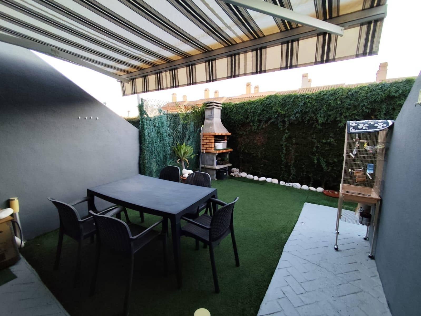 3 quarto Moradia em Banda para venda em La Linea de la Concepcion com garagem - 290 000 € (Ref: 9436238)