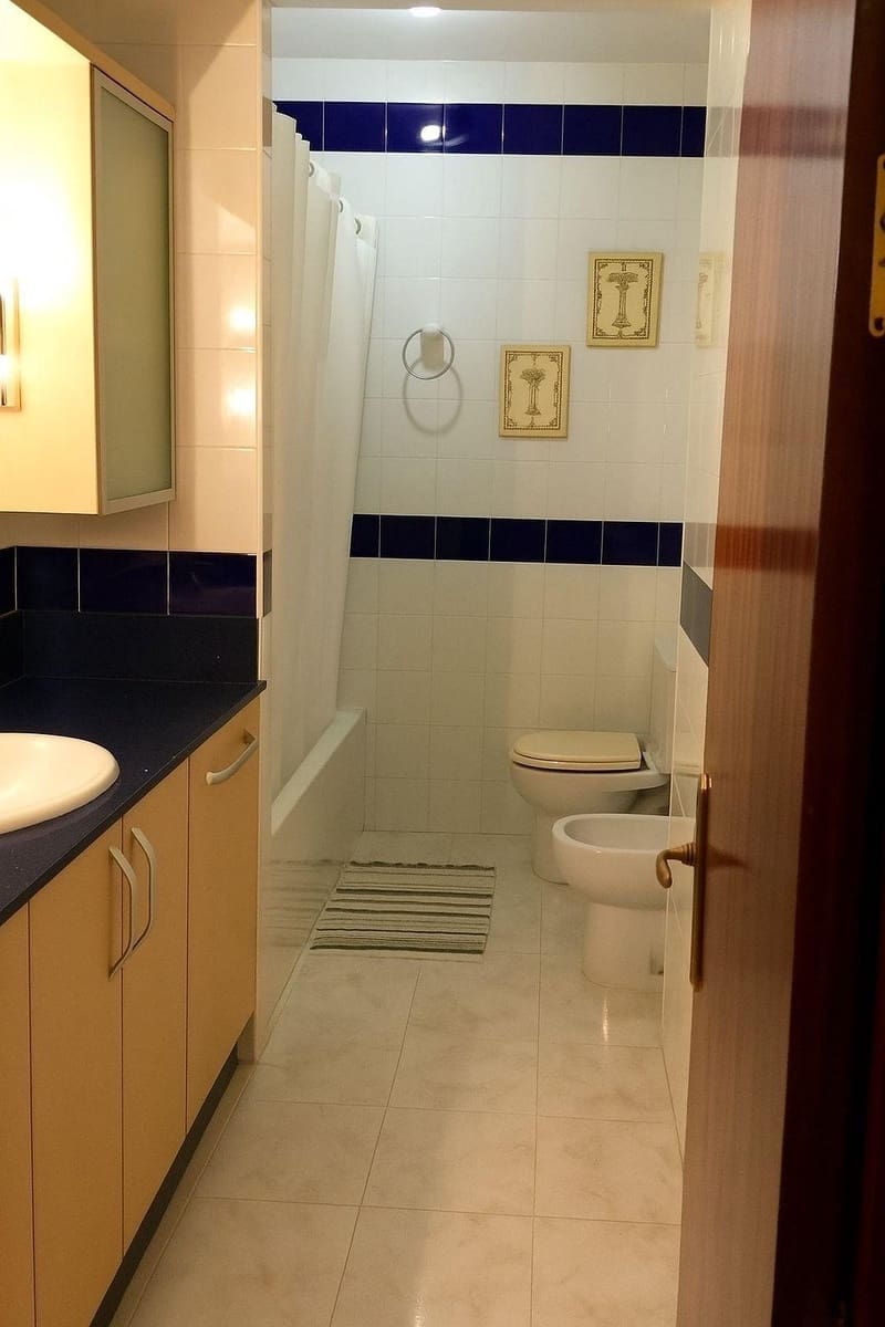 6 bedroom Flat for sale in San Roque - € 259,000 (Ref: 9437817)