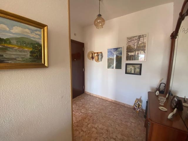 3 bedroom Flat for sale in Algeciras - € 139,900 (Ref: 9468481)