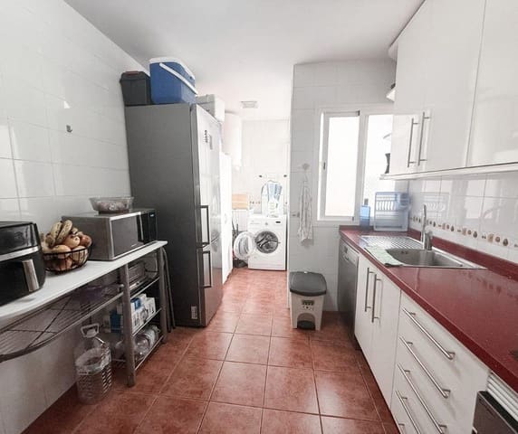 3 bedroom Flat for sale in Algeciras - € 135,000 (Ref: 9468482)