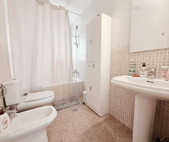 3 bedroom Flat for sale in Algeciras - € 135,000 (Ref: 9468482)