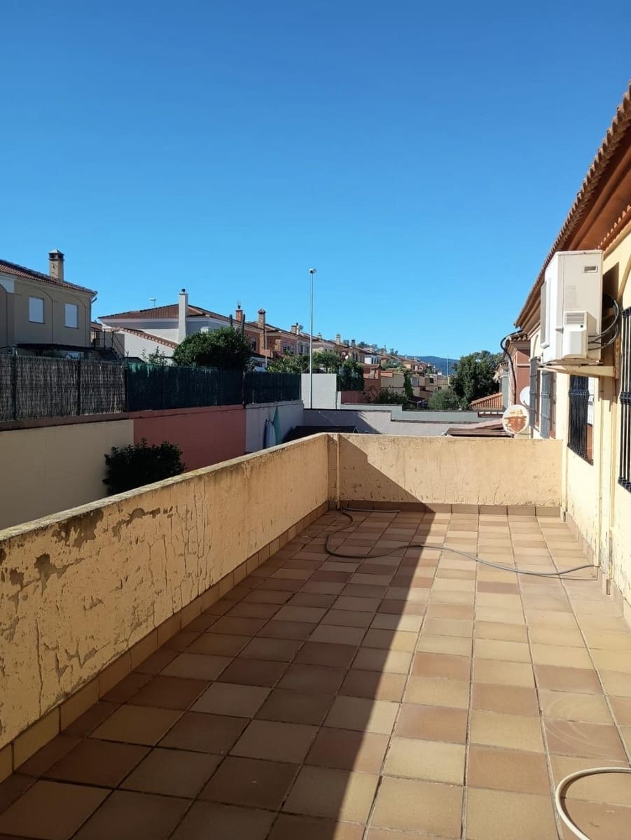 3 Zimmer Villa zu verkaufen in Algeciras - 310.000 € (Ref: 9468483)