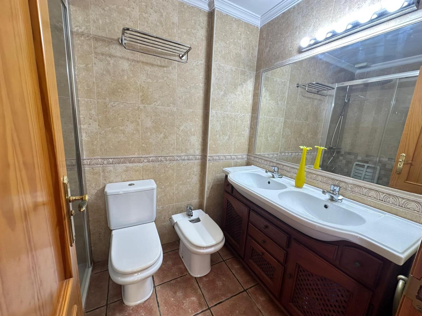 3 quarto Moradia Geminada para venda em La Linea de la Concepcion com piscina - 288 000 € (Ref: 9468625)