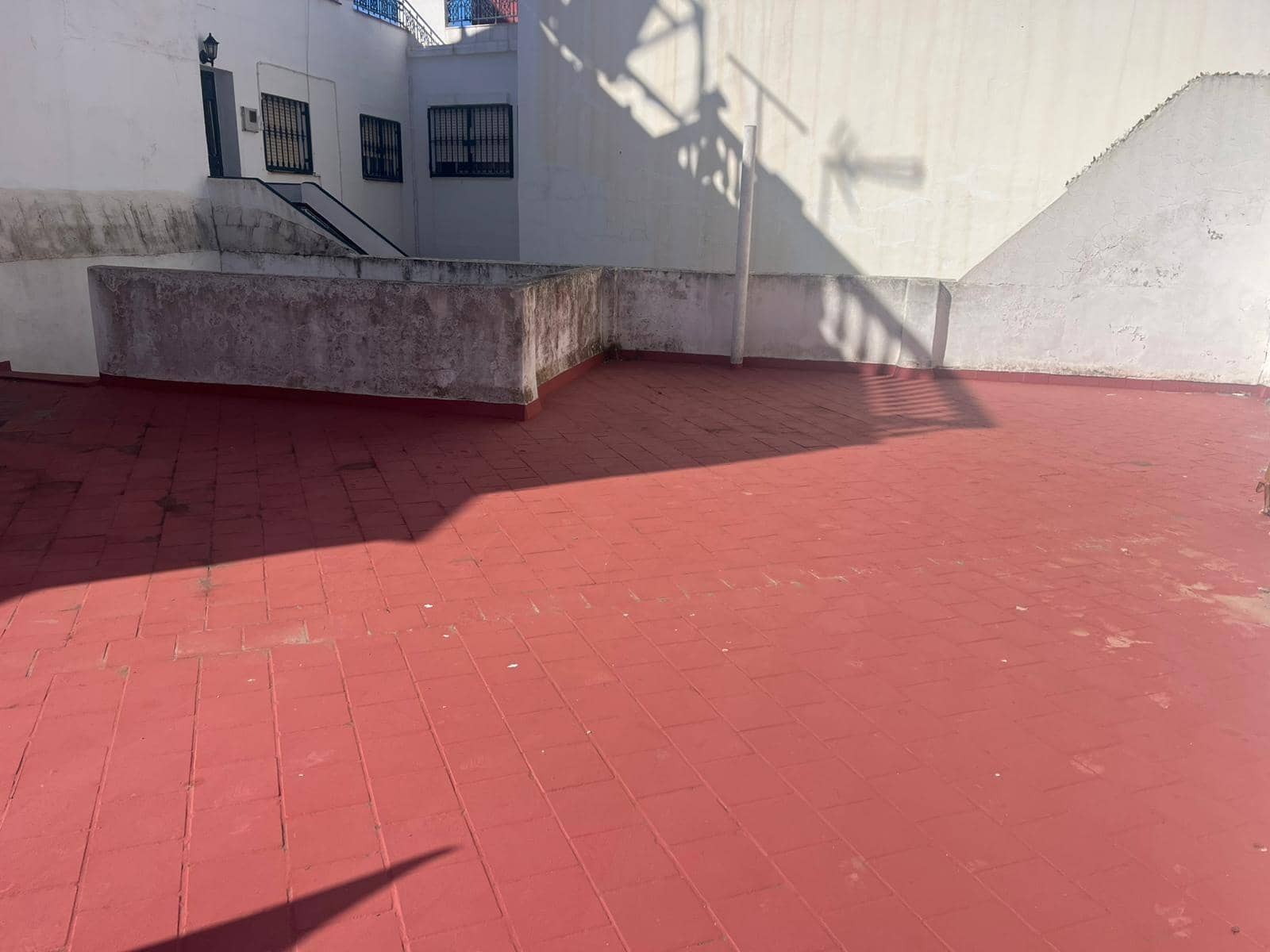 Piso de 3 habitaciones en Algeciras en venta - 110.000 € (Ref: 9468626)