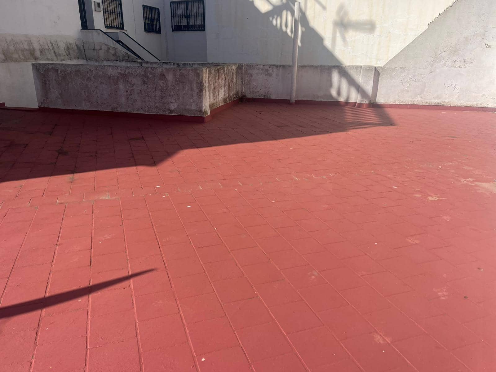 Piso de 3 habitaciones en Algeciras en venta - 110.000 € (Ref: 9468626)