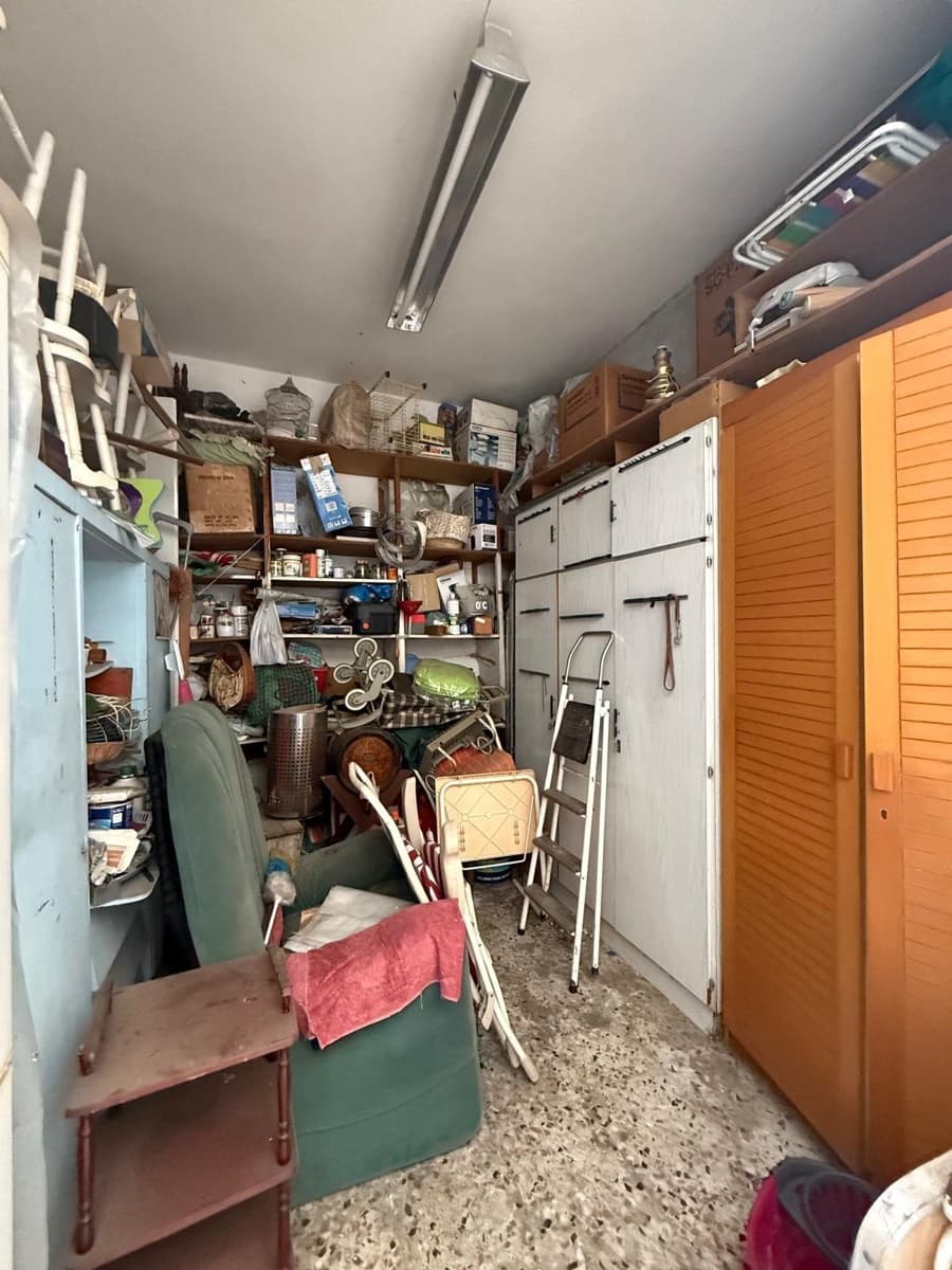 Casa de 8 habitaciones en Algeciras en venta - 399.990 € (Ref: 9468627)