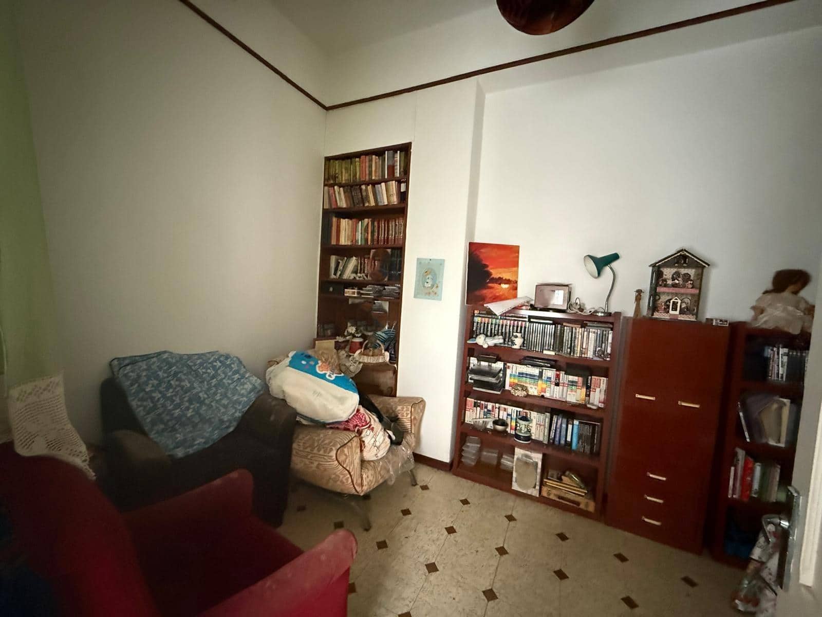 Casa de 8 habitaciones en Algeciras en venta - 399.990 € (Ref: 9468627)