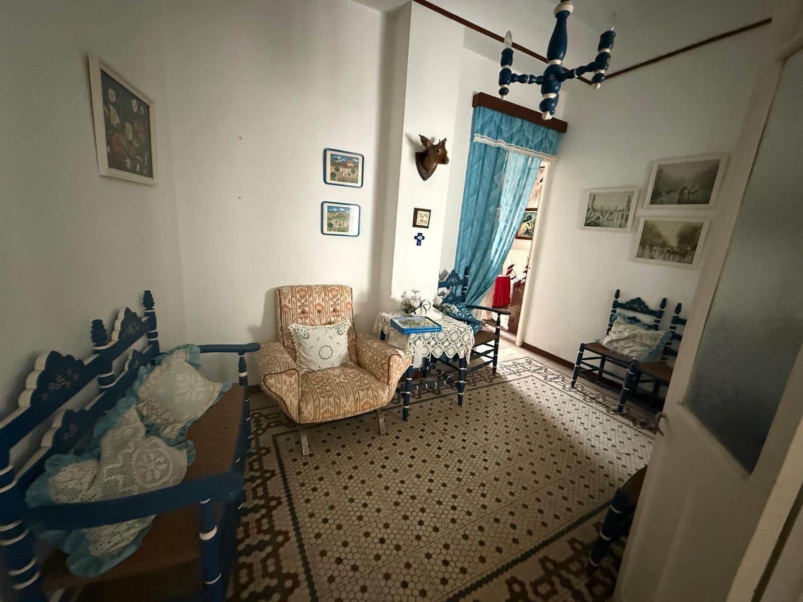 Casa de 8 habitaciones en Algeciras en venta - 399.990 € (Ref: 9468627)