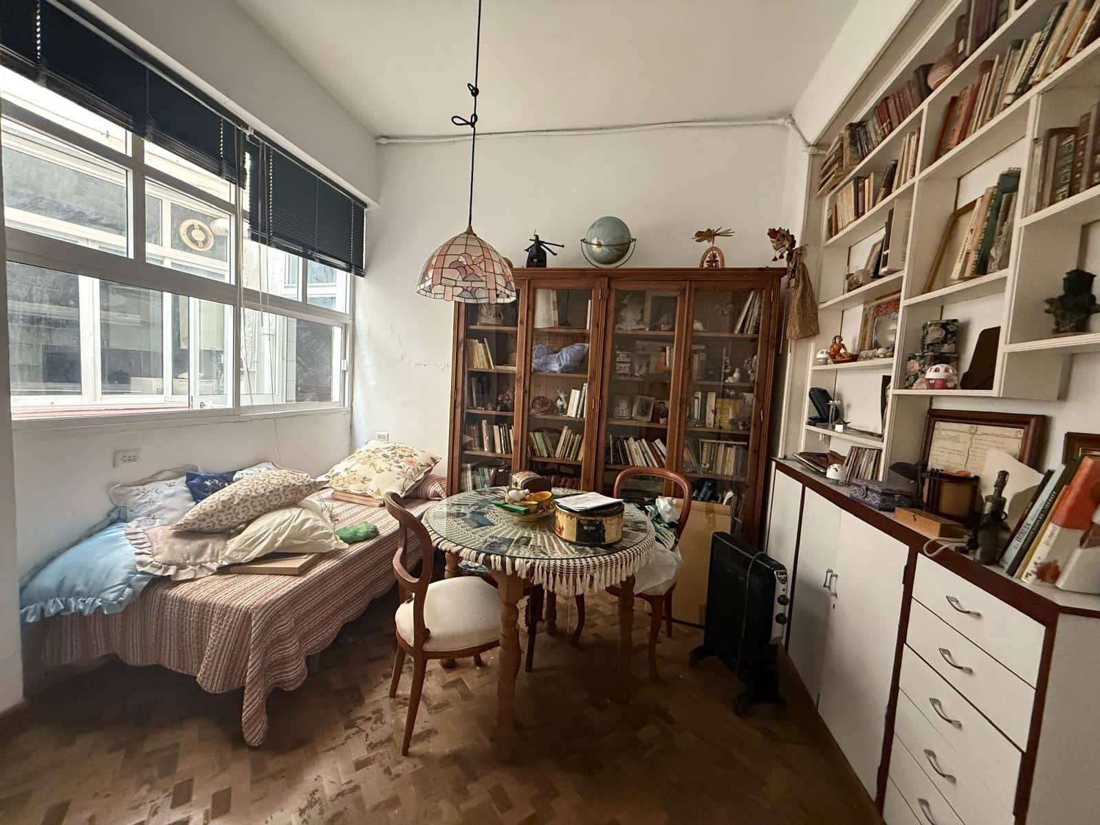 Casa de 8 habitaciones en Algeciras en venta - 399.990 € (Ref: 9468627)