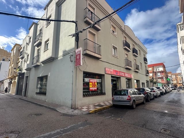 Local Commercial à vendre à La Línea de la Concepción - 350 000 € (Ref: 9472972)