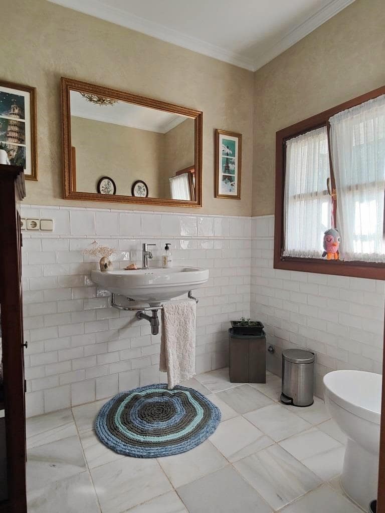 4 Zimmer Villa zu verkaufen in Los Barrios mit Garage - 745.000 € (Ref: 9530518)