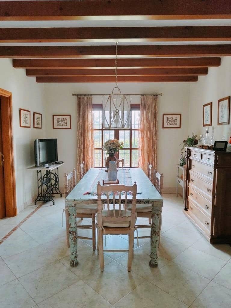 4 Zimmer Villa zu verkaufen in Los Barrios mit Garage - 745.000 € (Ref: 9530518)