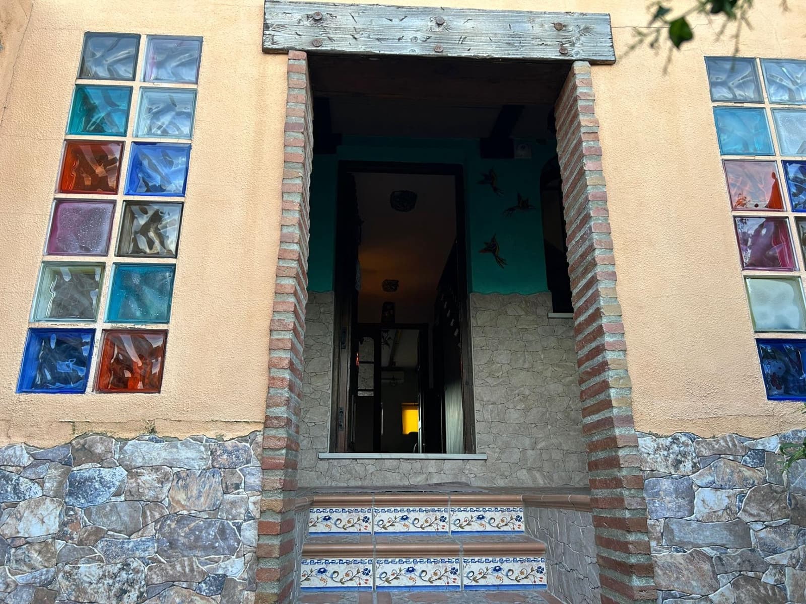 4 sovrum Radhus till salu i La Linea de la Concepcion med pool - 365 000 € (Ref: 9543600)