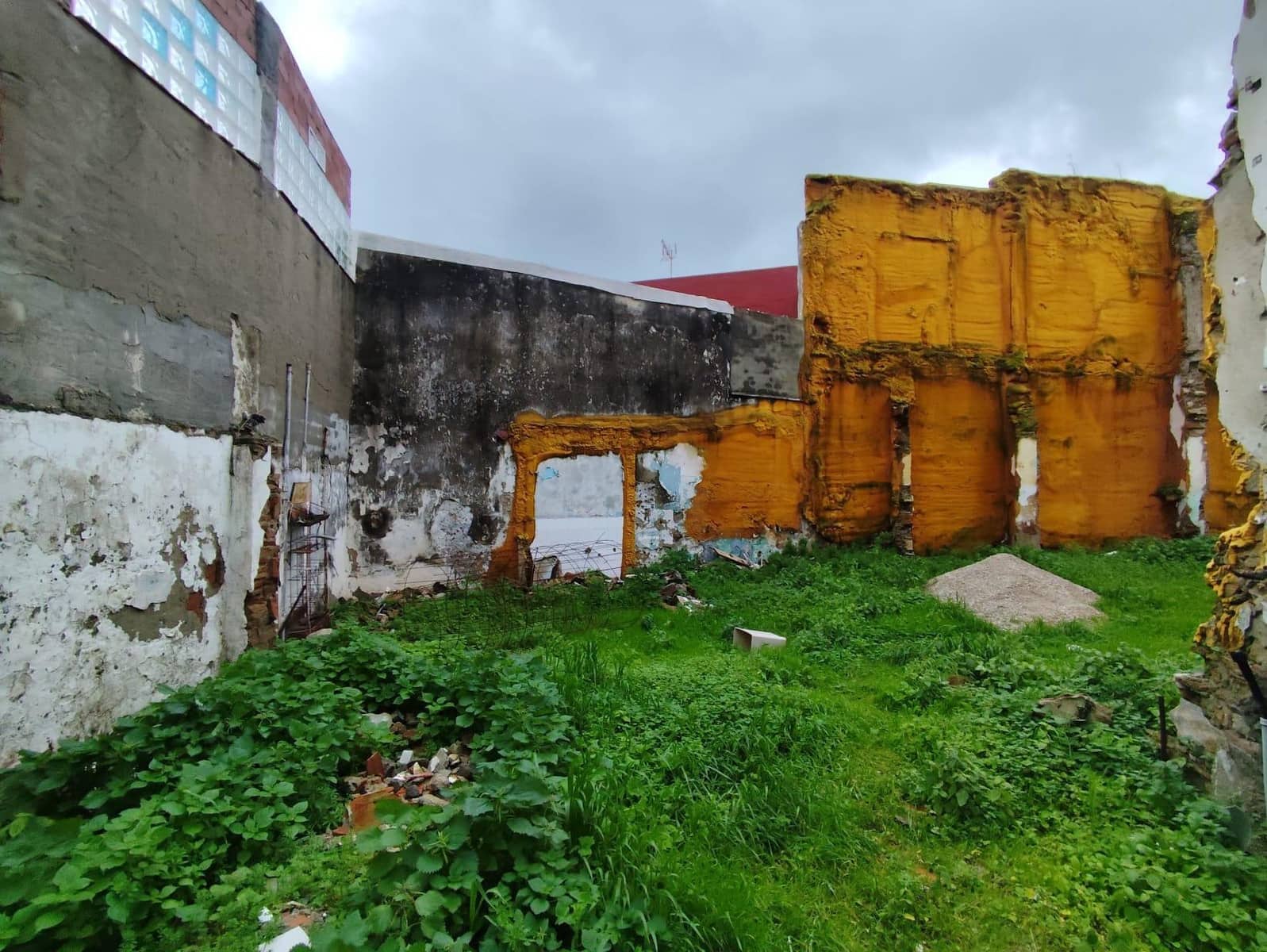 Building Plot for sale in La Linea de la Concepcion - € 265,000 (Ref: 9561785)