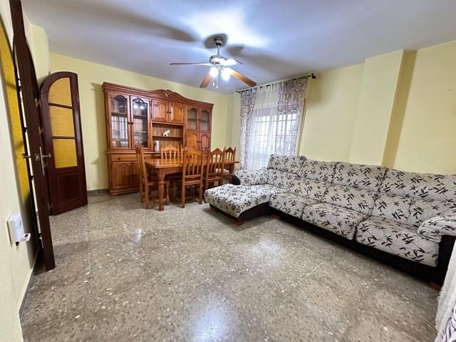 4 soveværelse Rækkehus til salg i La Línea de la Concepción - € 280.000 (Ref: 9568637)