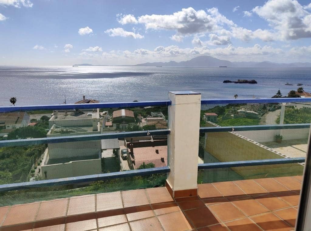 3 bedroom Villa for sale in Algeciras - € 330,000 (Ref: 9582940)