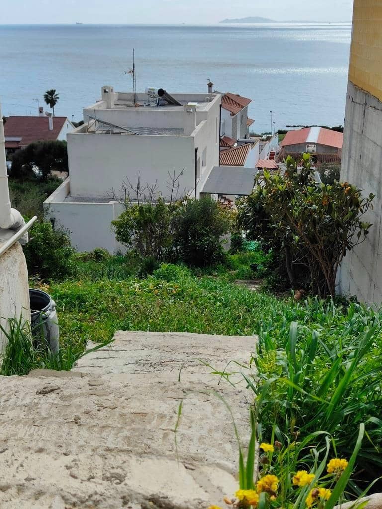 3 bedroom Villa for sale in Algeciras - € 330,000 (Ref: 9582940)
