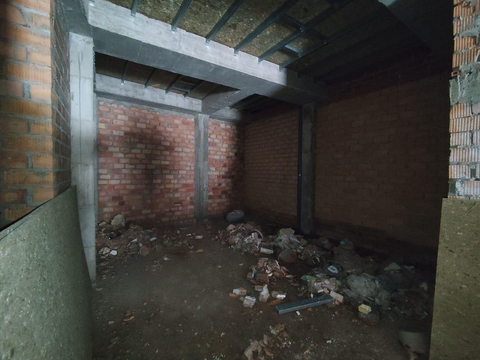 Kommersiell till salu i La Linea de la Concepcion - 115 000 € (Ref: 9591262)