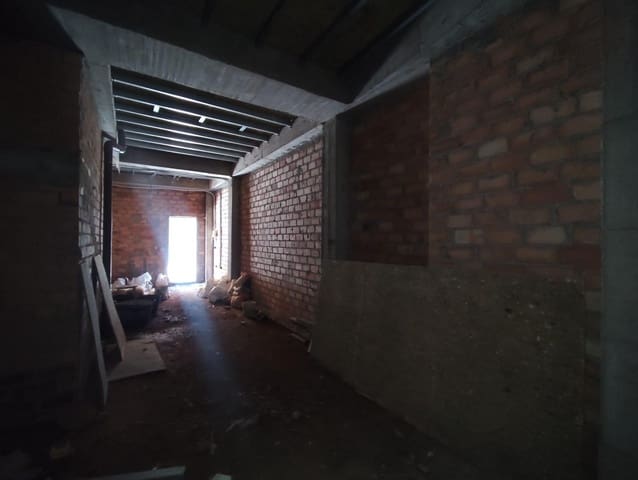 Erhverv til salg i La Línea de la Concepción - € 115.000 (Ref: 9591262)