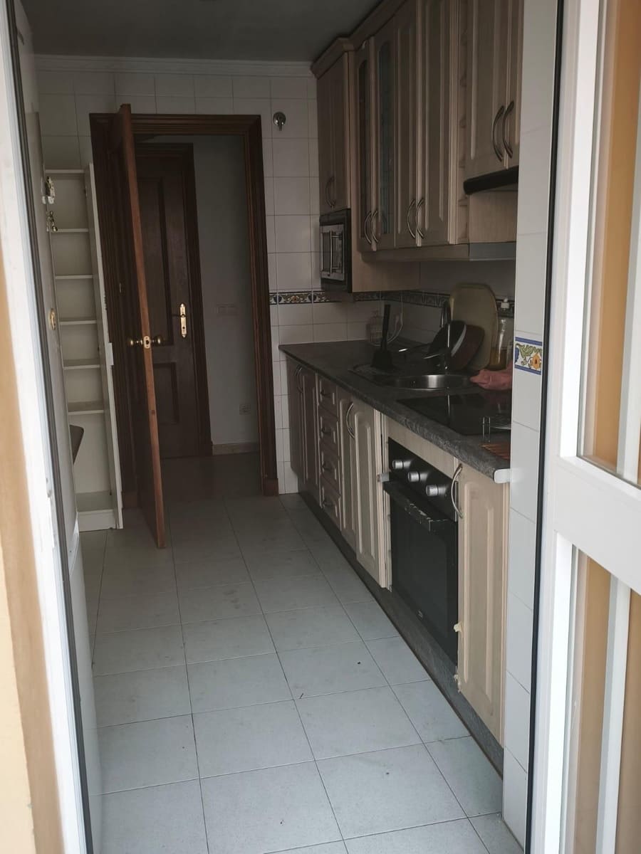 4 soveværelse Lejlighed til salg i Algeciras - € 185.000 (Ref: 9599529)