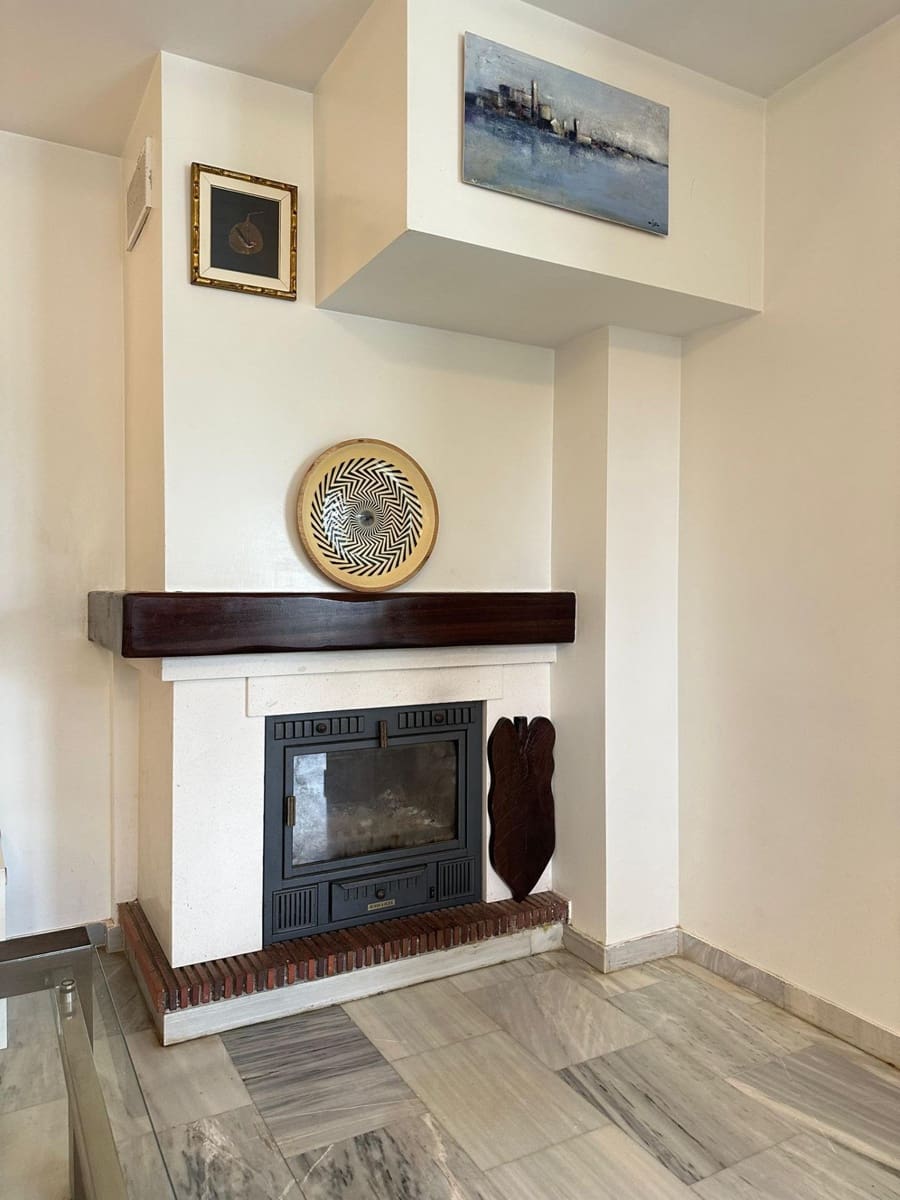 Pareado de 3 habitaciones en Guadacorte en venta - 350.000 € (Ref: 9599535)