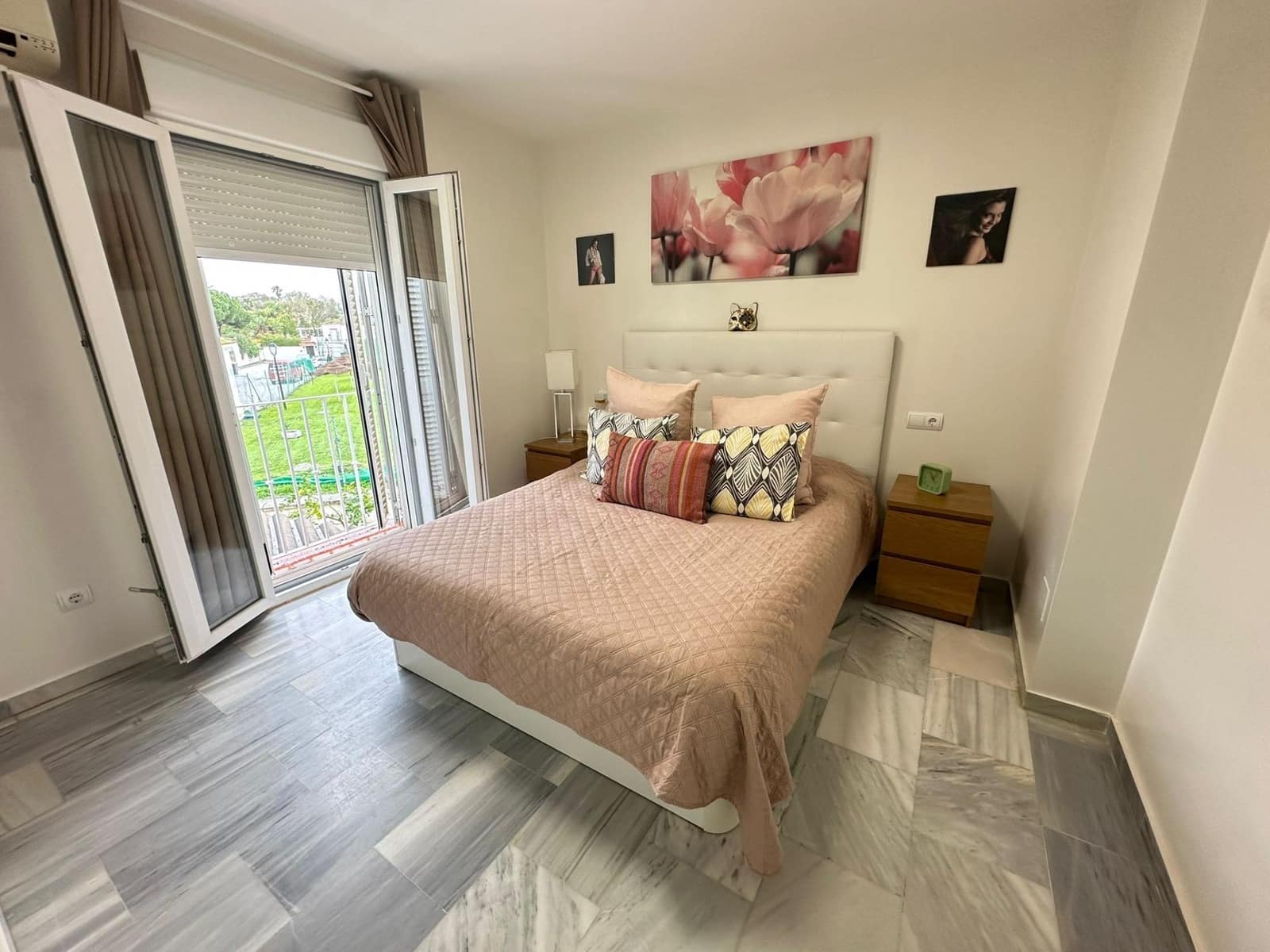 Pareado de 3 habitaciones en Guadacorte en venta - 350.000 € (Ref: 9599535)