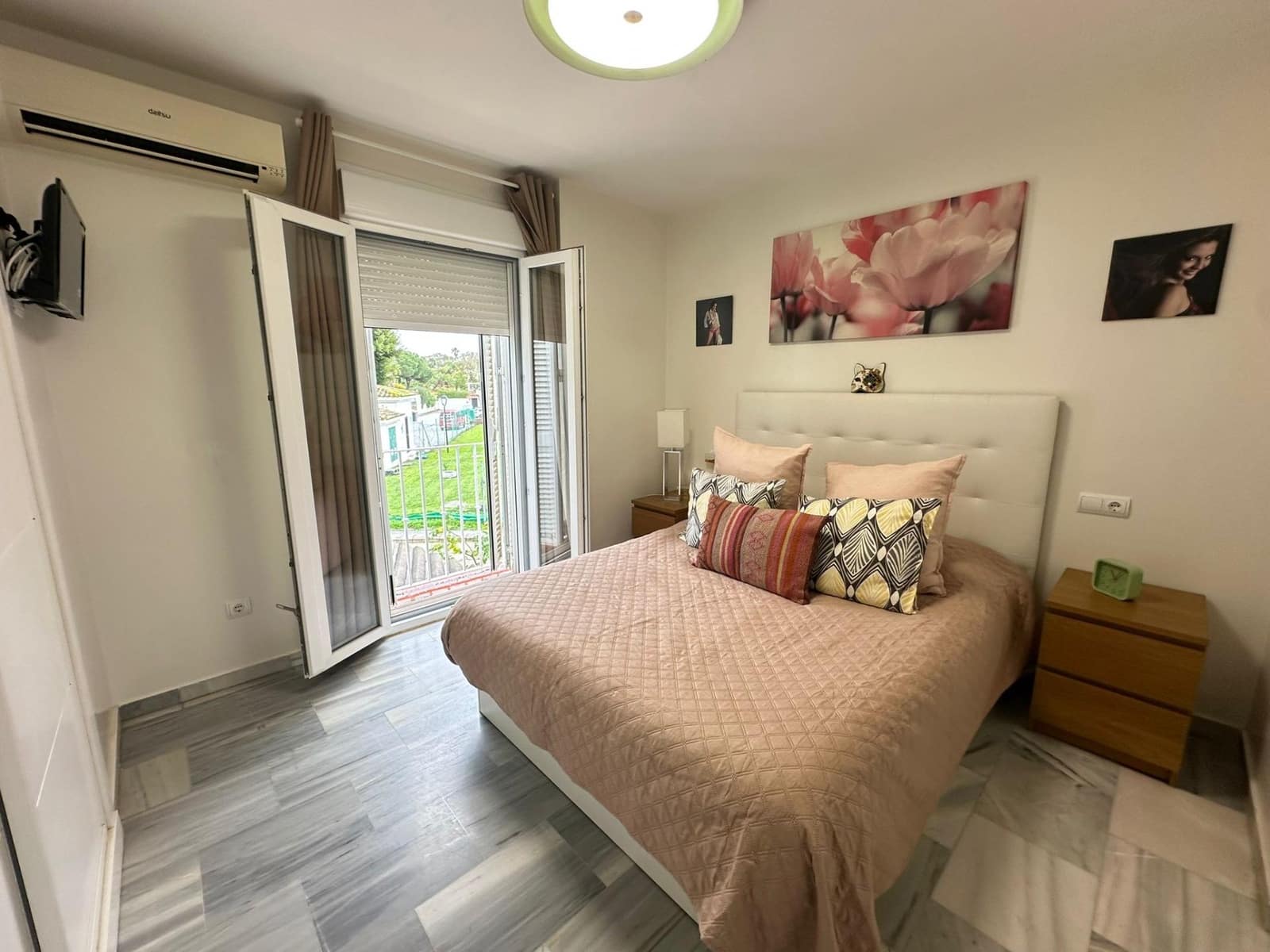 Pareado de 3 habitaciones en Guadacorte en venta - 350.000 € (Ref: 9599535)