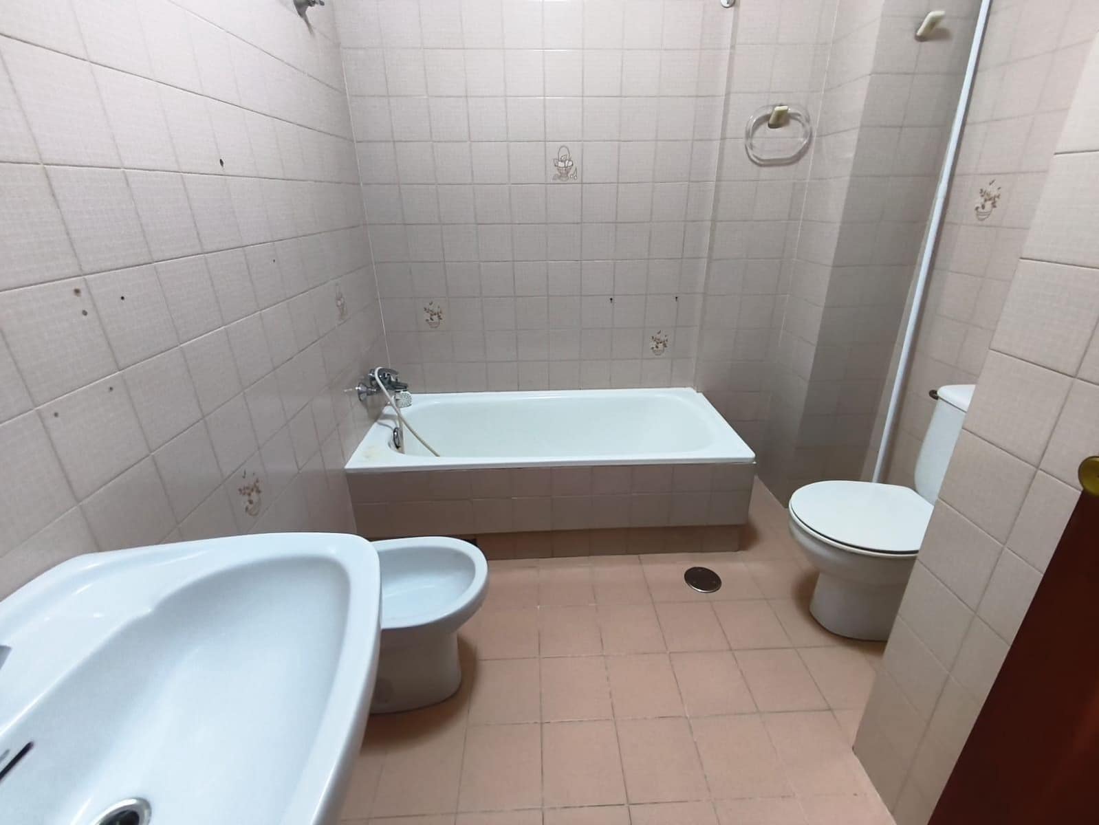 Adosado de 4 habitaciones en Los Barrios en venta - 162.500 € (Ref: 9608058)