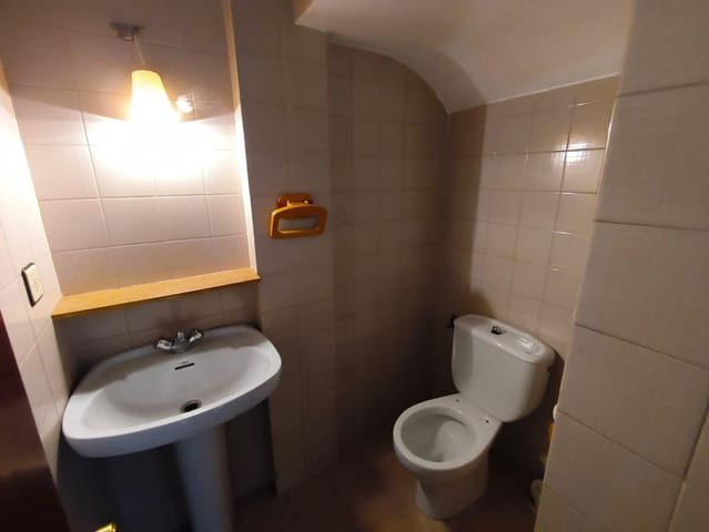 4 quarto Moradia em Banda para venda em Los Barrios - 162 500 € (Ref: 9608058)