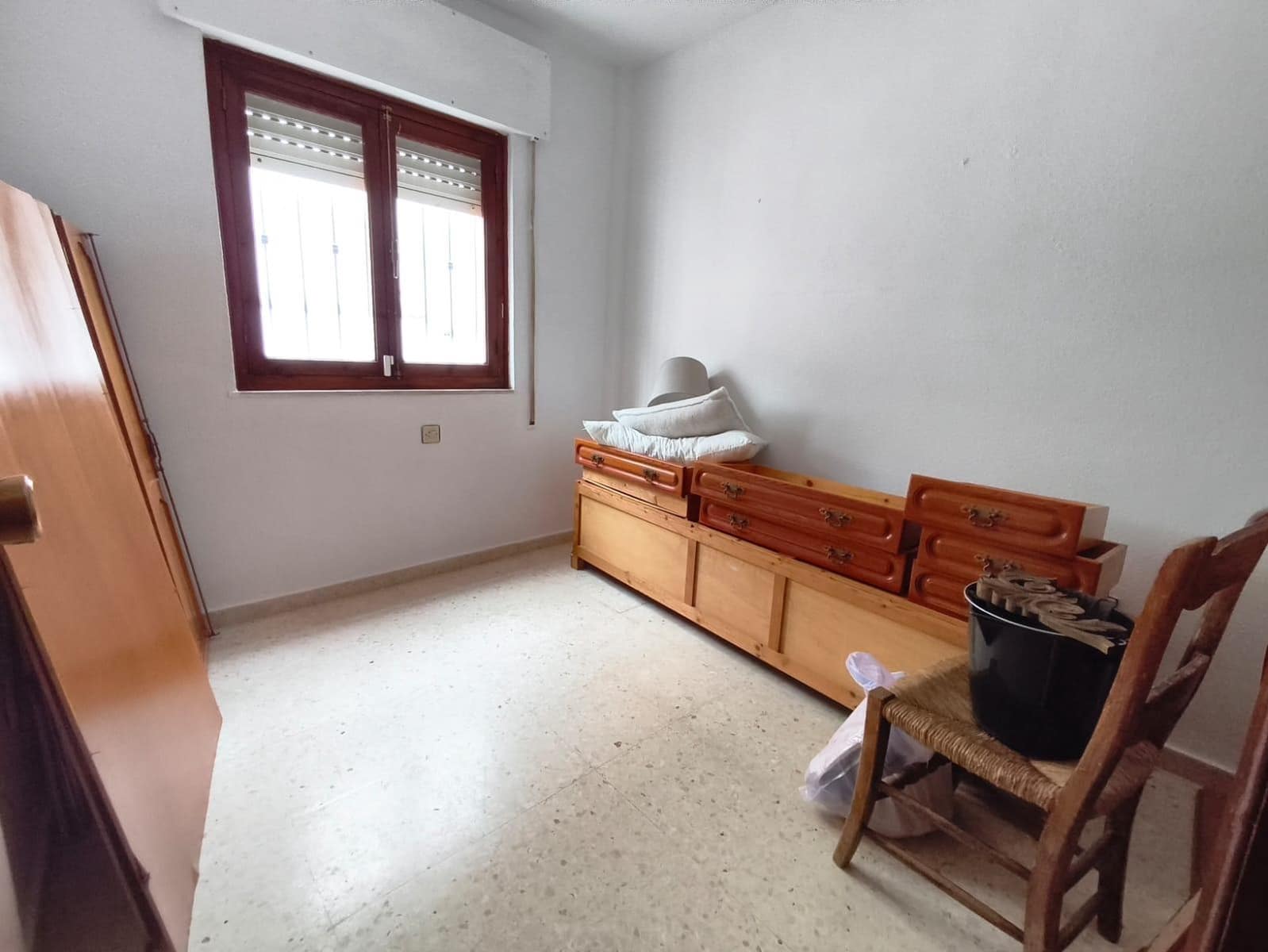 Adosado de 4 habitaciones en Los Barrios en venta - 162.500 € (Ref: 9608058)
