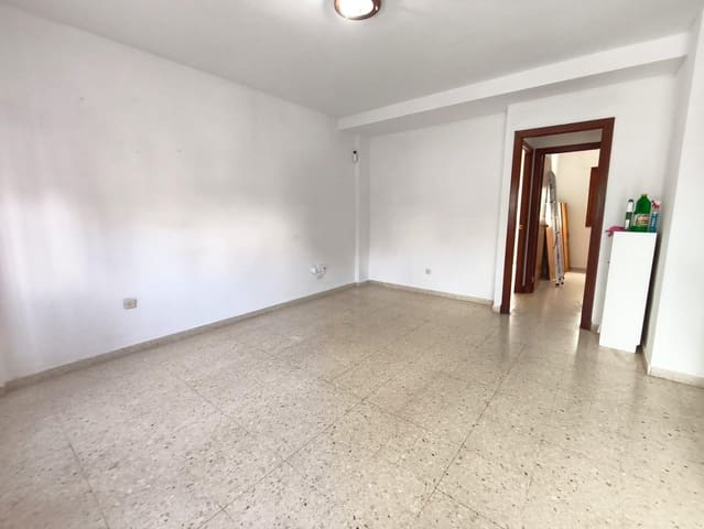 4 quarto Moradia em Banda para venda em Los Barrios - 162 500 € (Ref: 9608058)