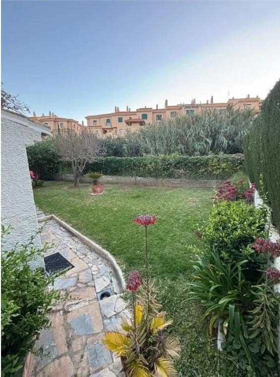 3 bedroom Villa for sale in San Luis de Sabinillas with pool - € 365,000 (Ref: 9608059)