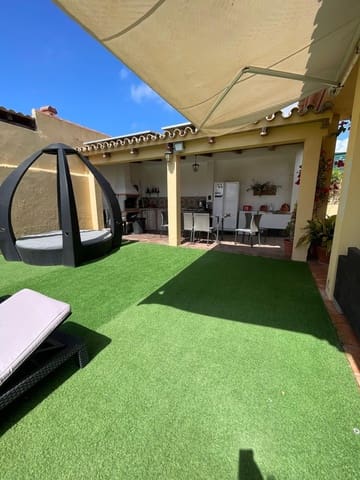 4 soveværelse Villa til salg i Algeciras med swimmingpool garage - € 520.000 (Ref: 9625555)