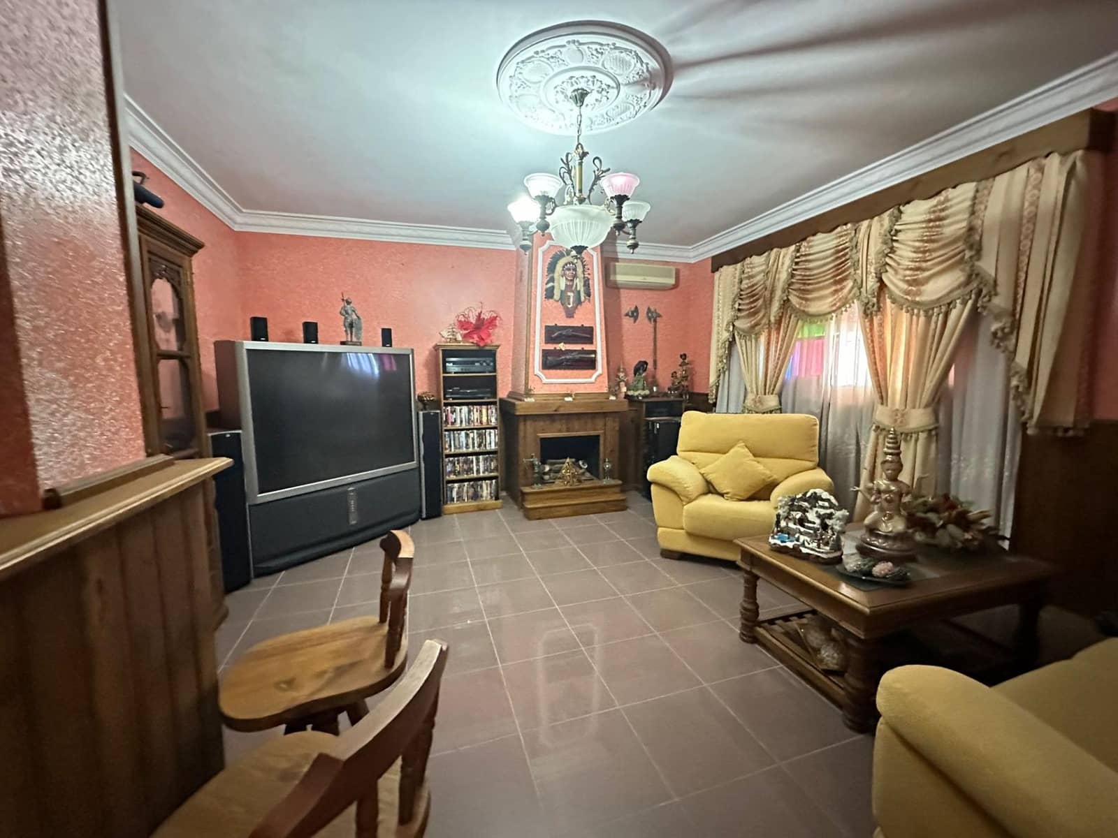 4 quarto Quinta/Casa Rural para venda em La Linea de la Concepcion com garagem - 297 000 € (Ref: 9625557)