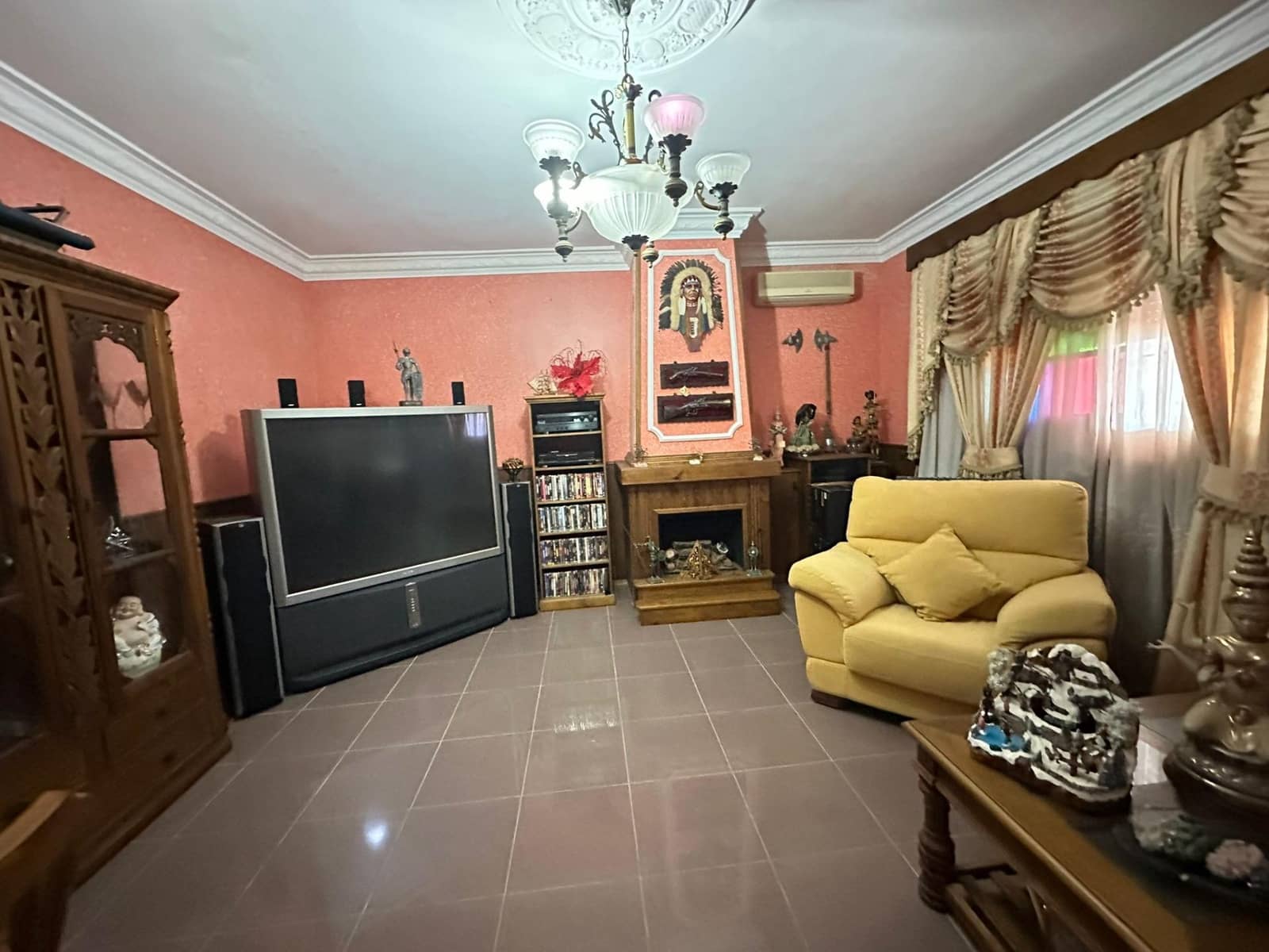 4 bedroom Finca/Country House for sale in La Linea de la Concepcion with garage - € 297,000 (Ref: 9625557)
