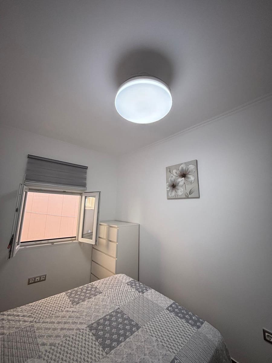 2 slaapkamer Flat te koop in Algeciras - € 99.000 (Ref: 9648101)