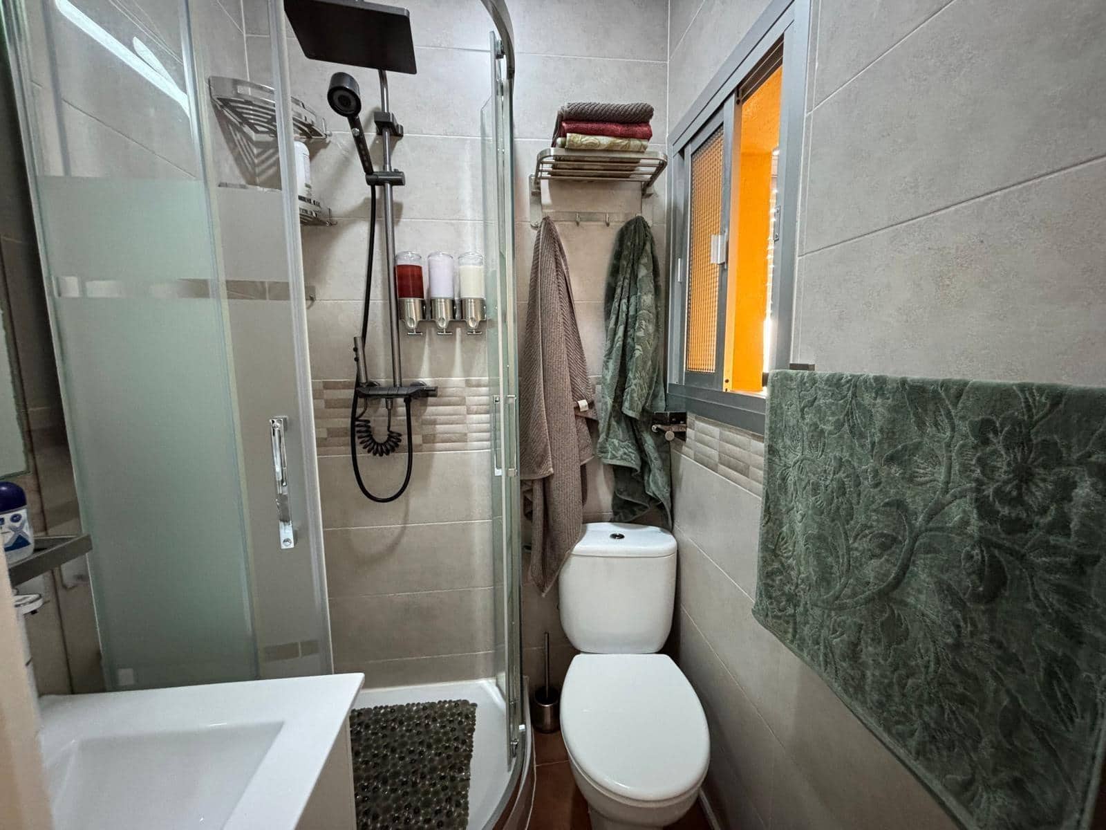 2 slaapkamer Flat te koop in Algeciras - € 99.000 (Ref: 9648101)