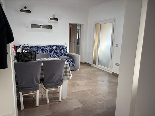 2 slaapkamer Flat te koop in Algeciras - € 99.000 (Ref: 9648101)