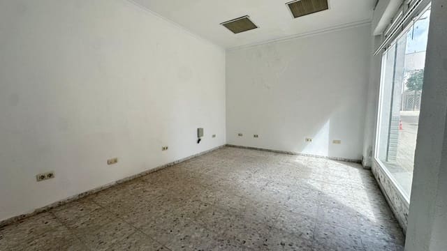 Kommersiell till salu i La Línea de la Concepción - 213 000 € (Ref: 9695333)