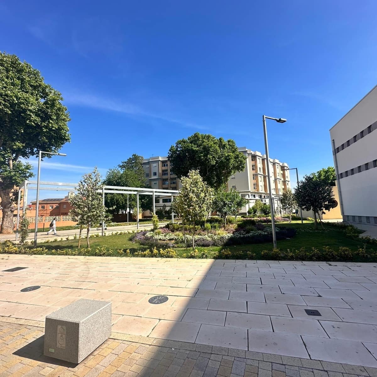 Commerciale in vendita in La Linea de la Concepcion - 213.000 € (Rif: 9695333)